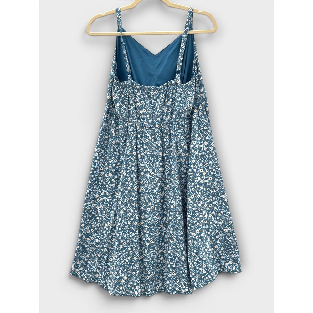 Torrid Skater Dress Size 00  Blue Ditsy Floral Sundress Fit Flare Coquette Flowy - Picture 2 of 13